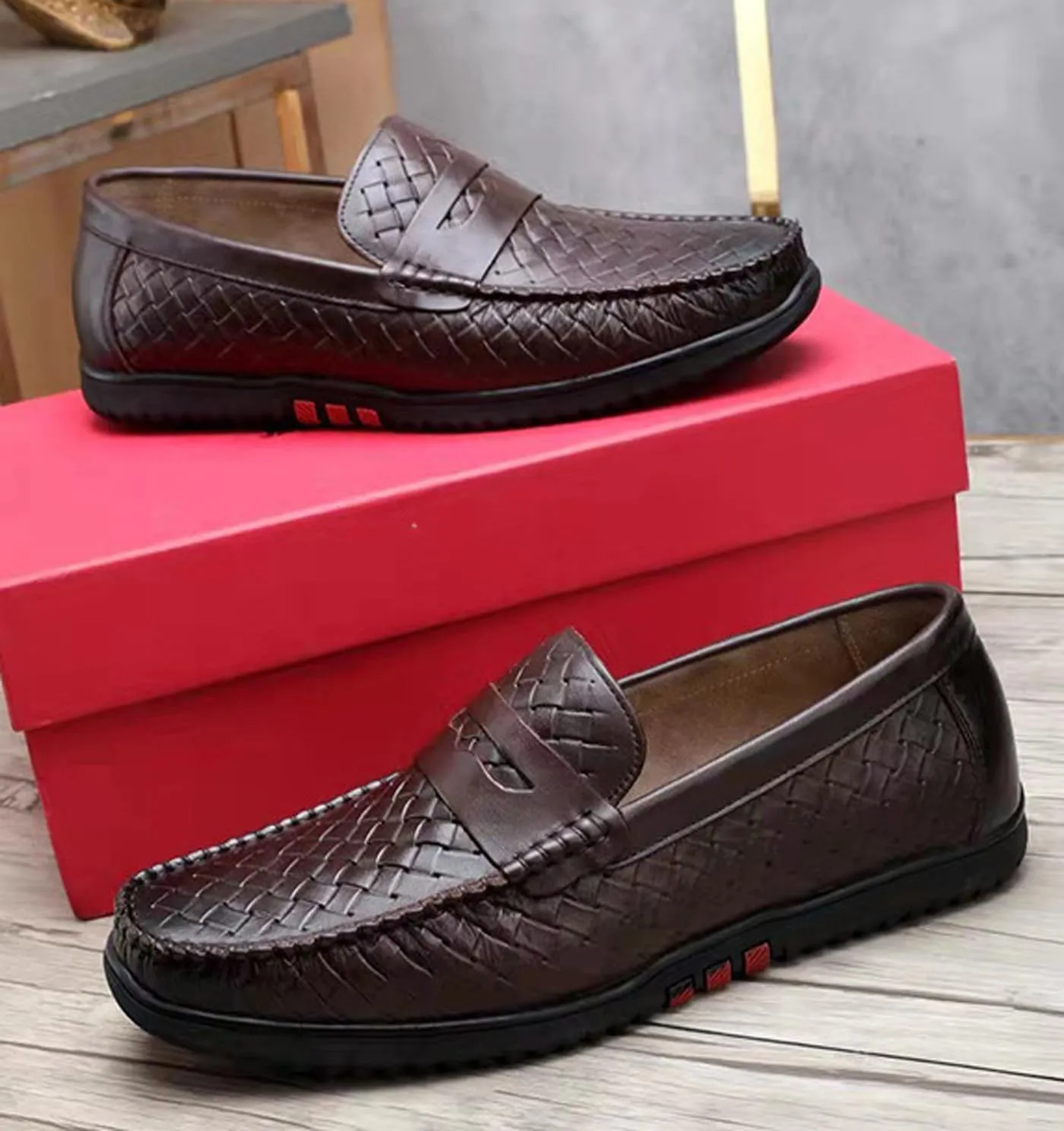 Santimon Mens Casual Shoes Leather Penny Loafers Slip On Shoes for Men-Comfort Breathable Walking Mocasines Summer Driving Boat Shoes